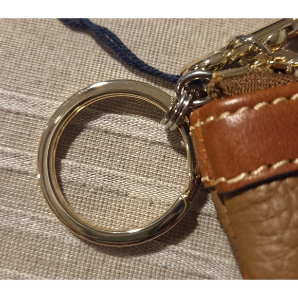 Dooney And Bourke‎ Pebble Grain Medium Wristlet Brown NWT